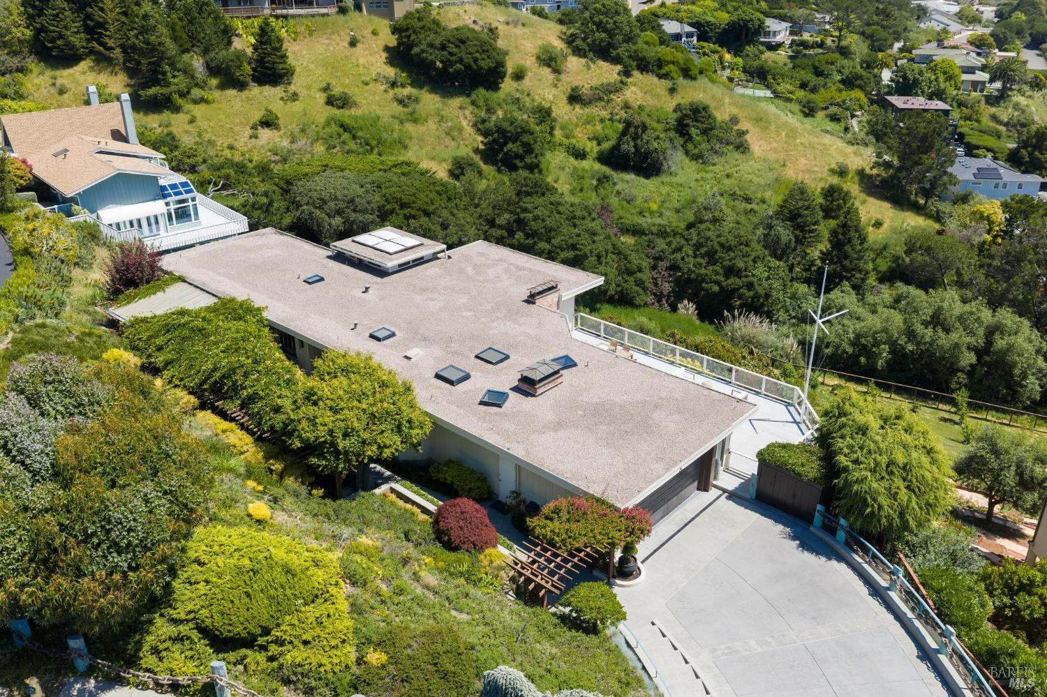 7 Francisco Vista Court