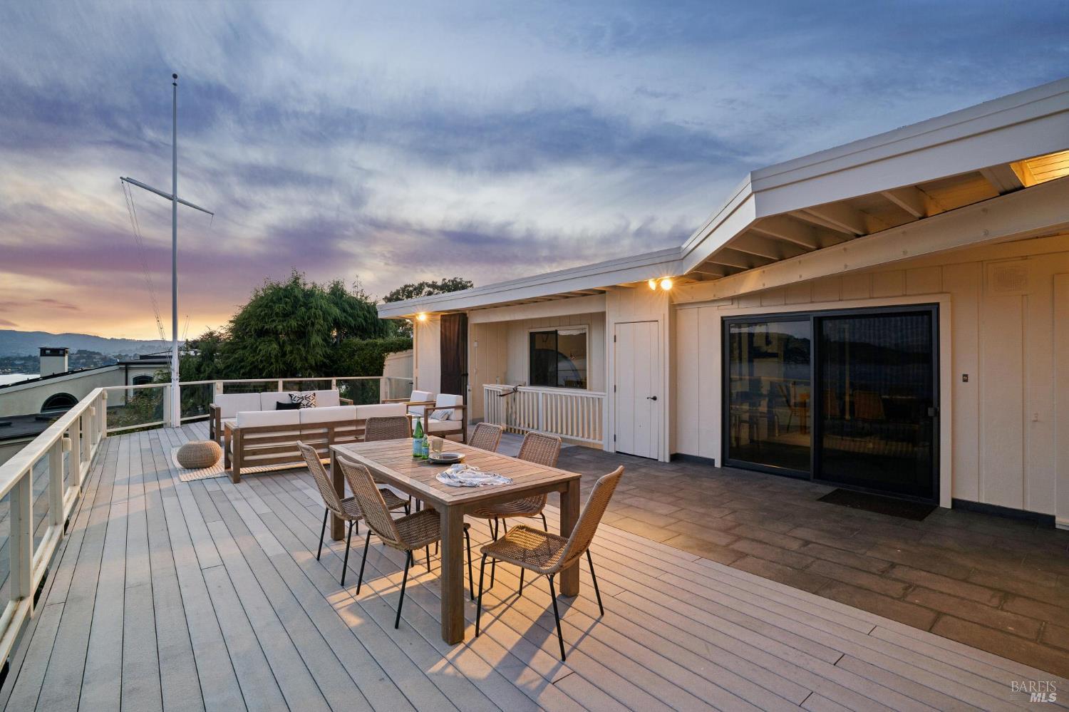 7 Francisco Vista Court