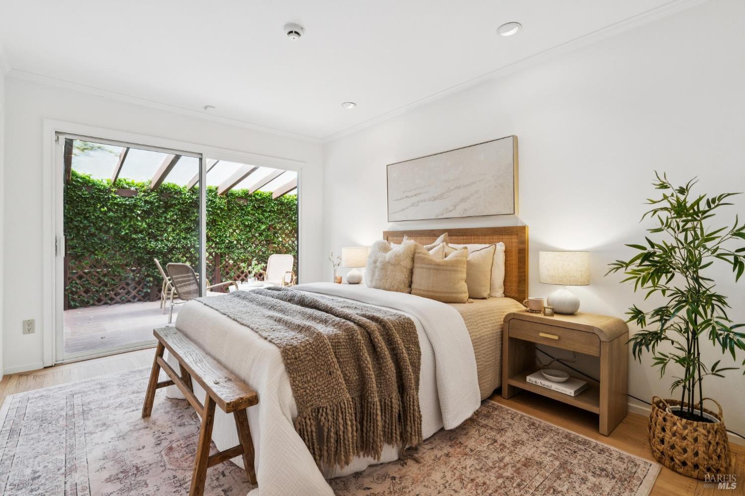 7 Francisco Vista Court