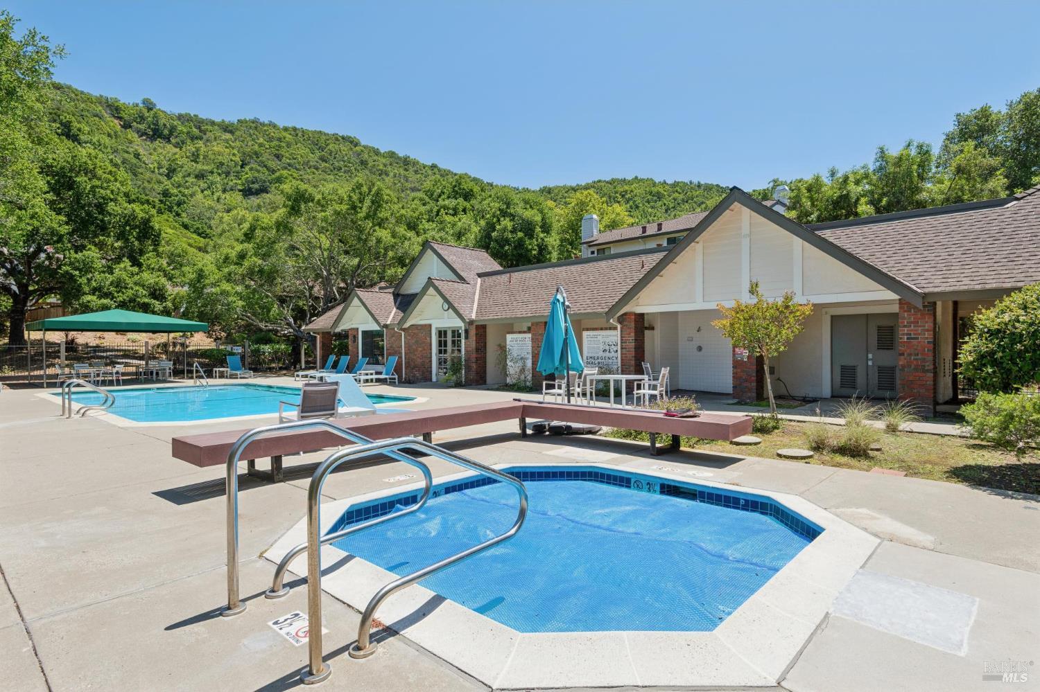 69 Village Circle