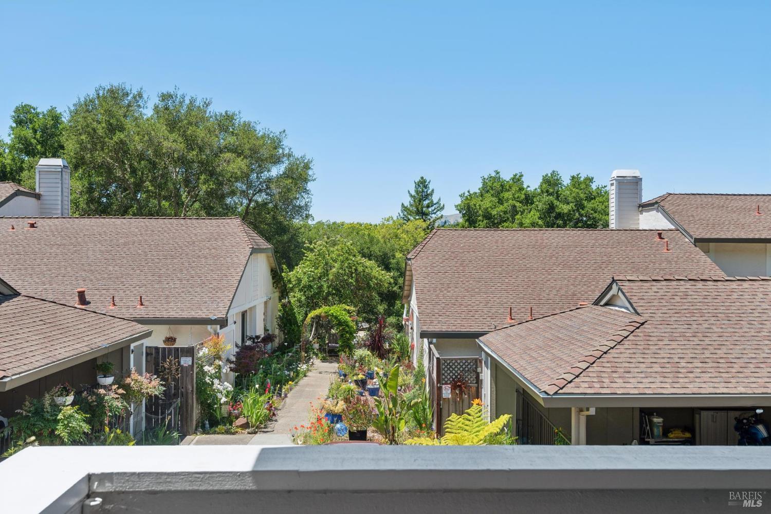 69 Village Circle