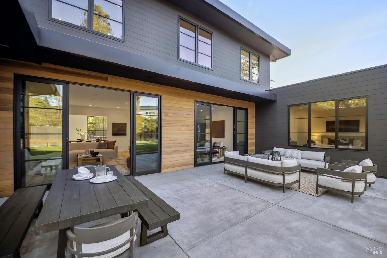 33 Fawn Drive