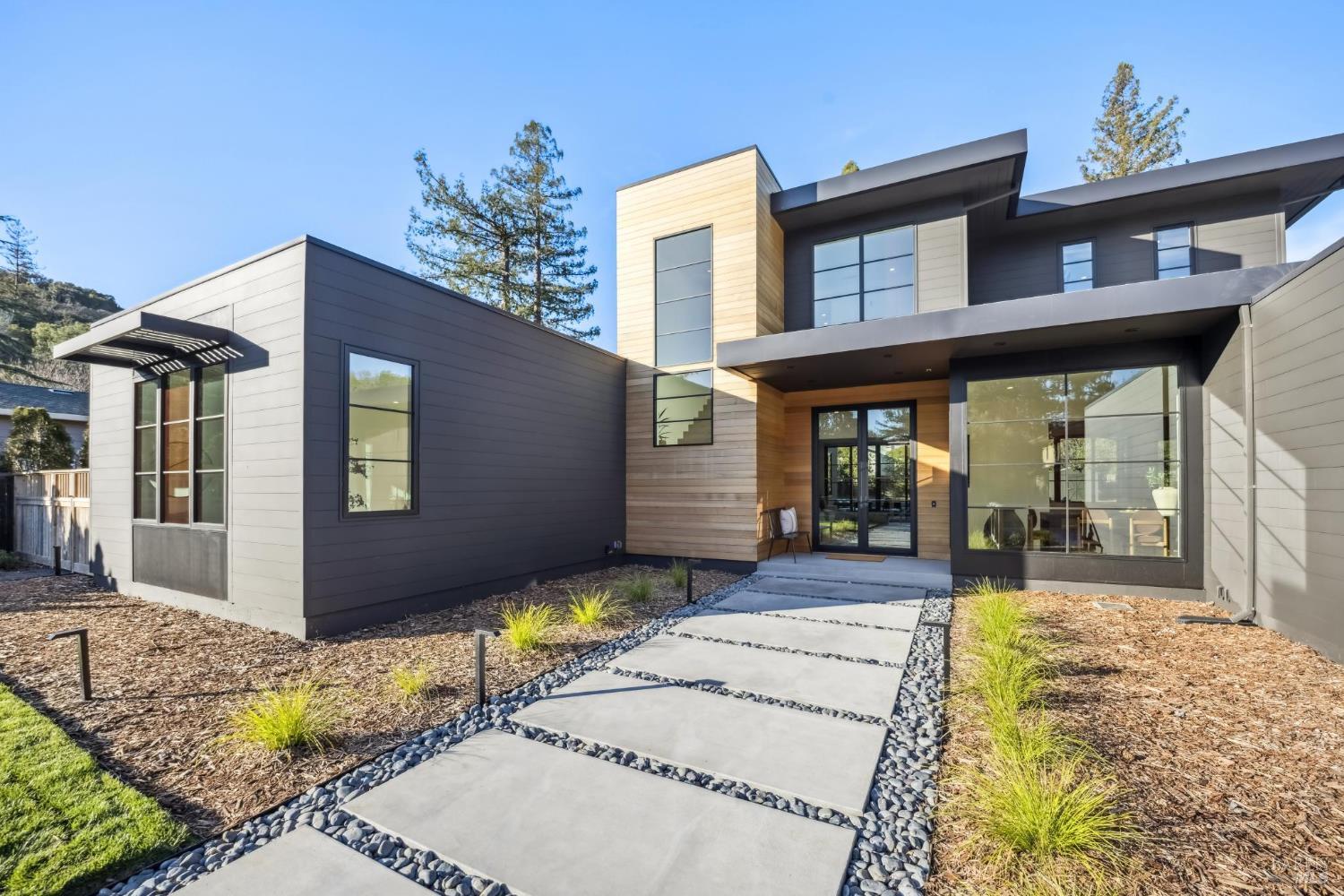 33 Fawn Drive