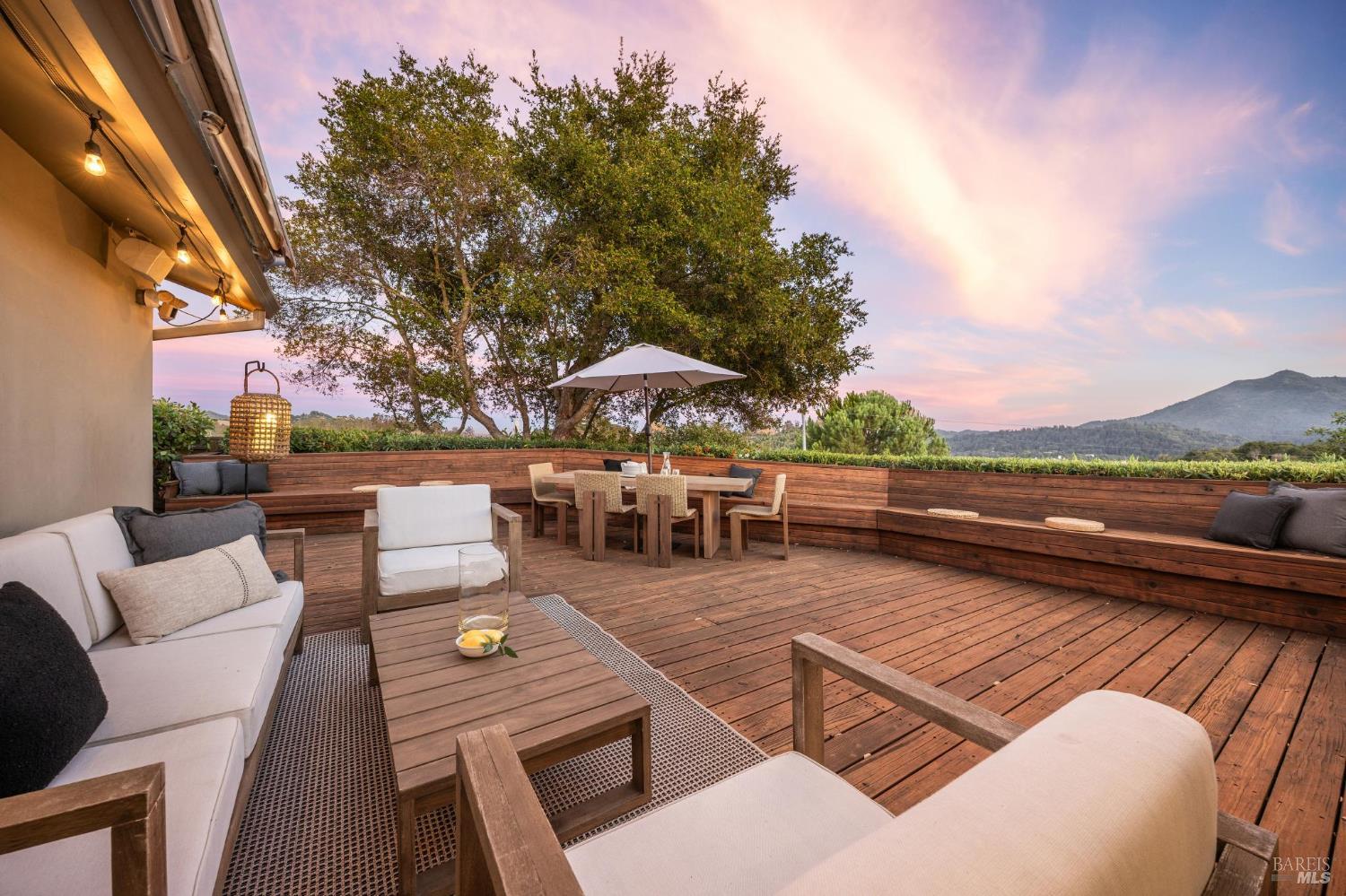22 Tomahawk Drive