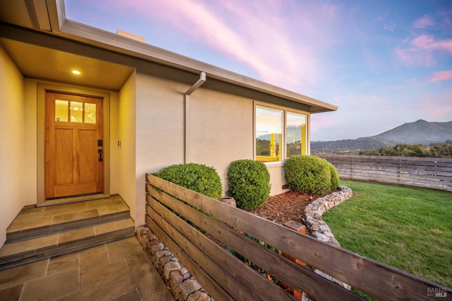 22 Tomahawk Drive