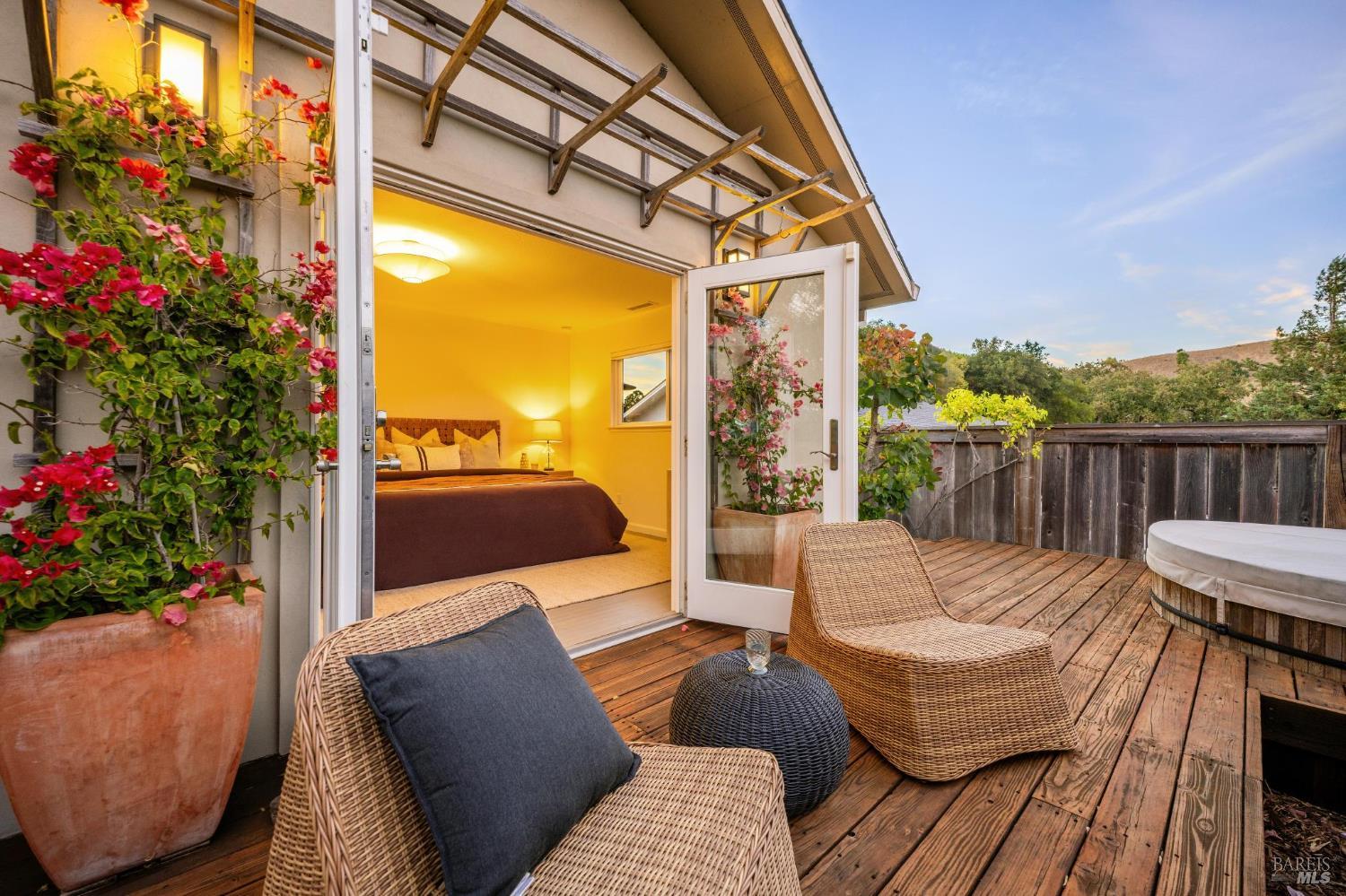 22 Tomahawk Drive