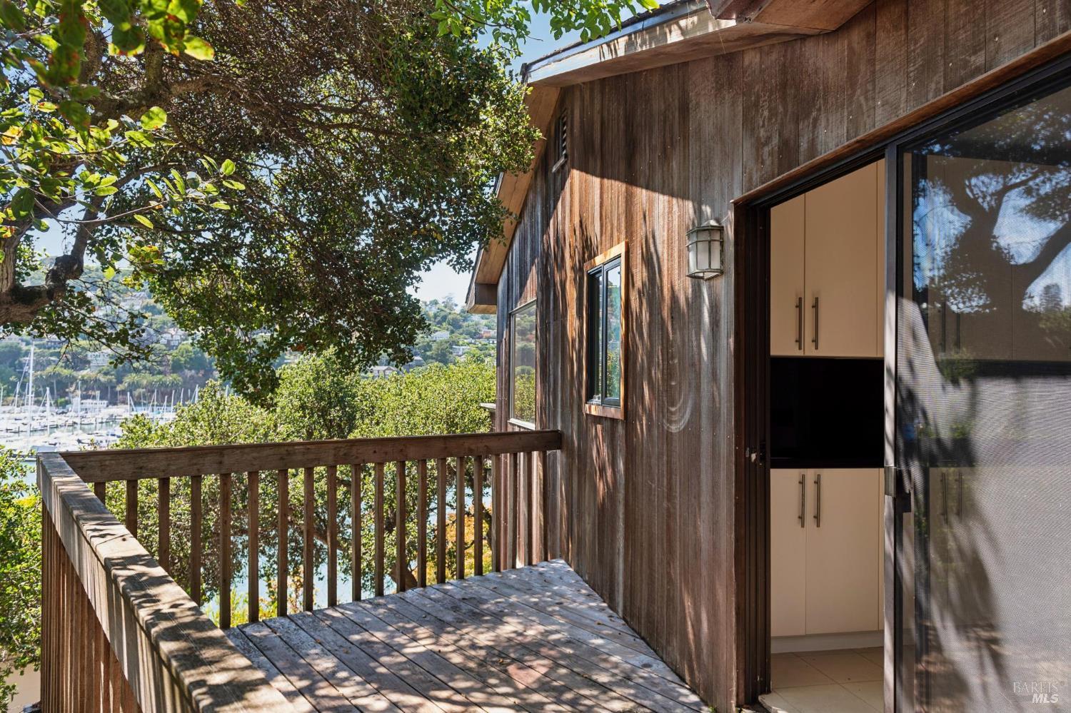 11 Alcatraz Avenue