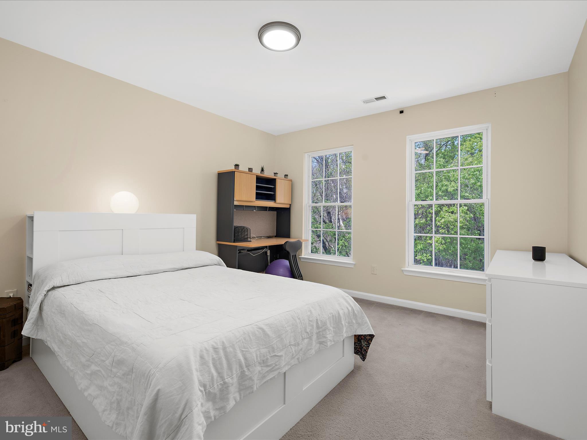 2406 VALLEY BROOK LANE