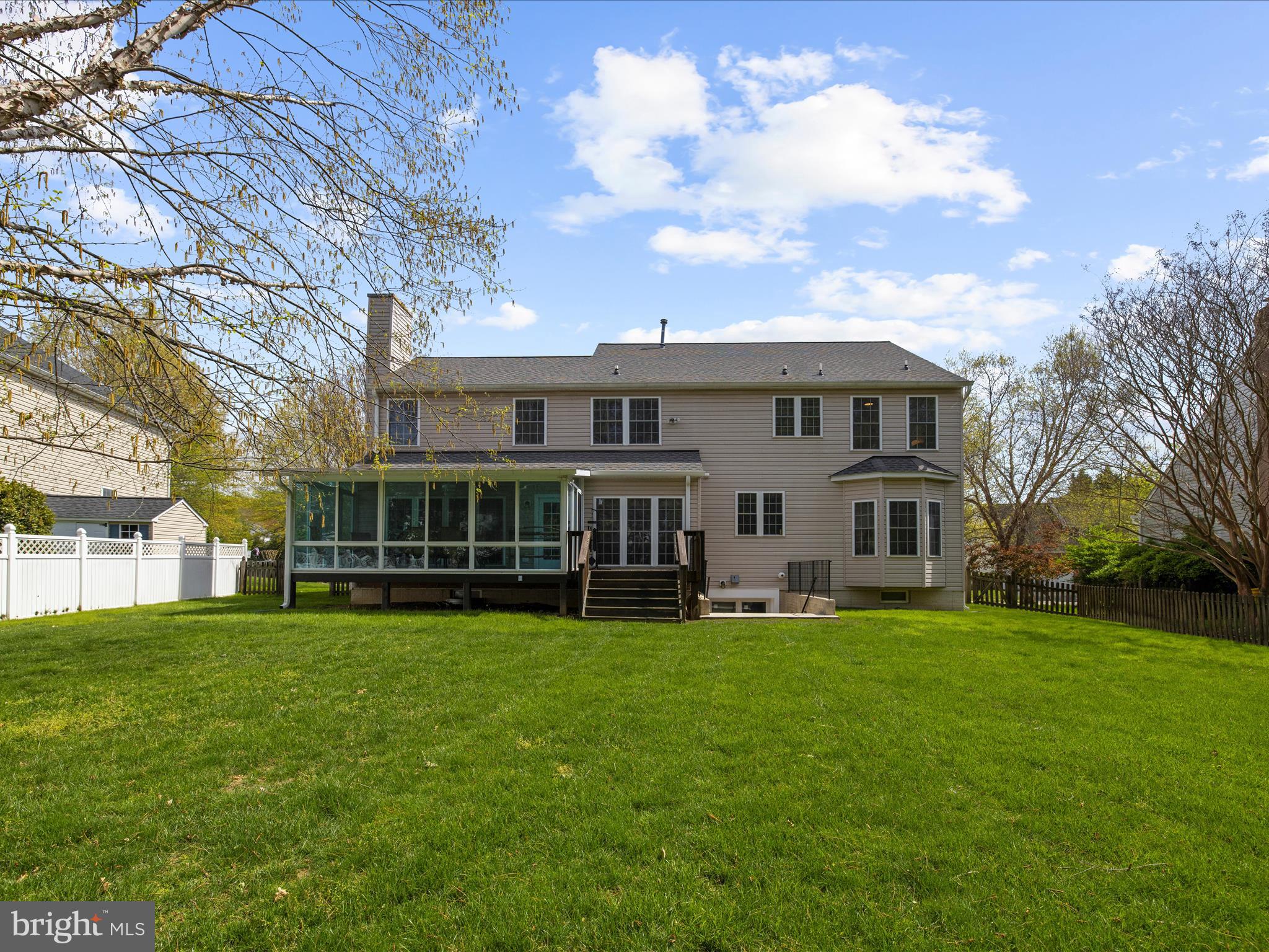 2406 VALLEY BROOK LANE