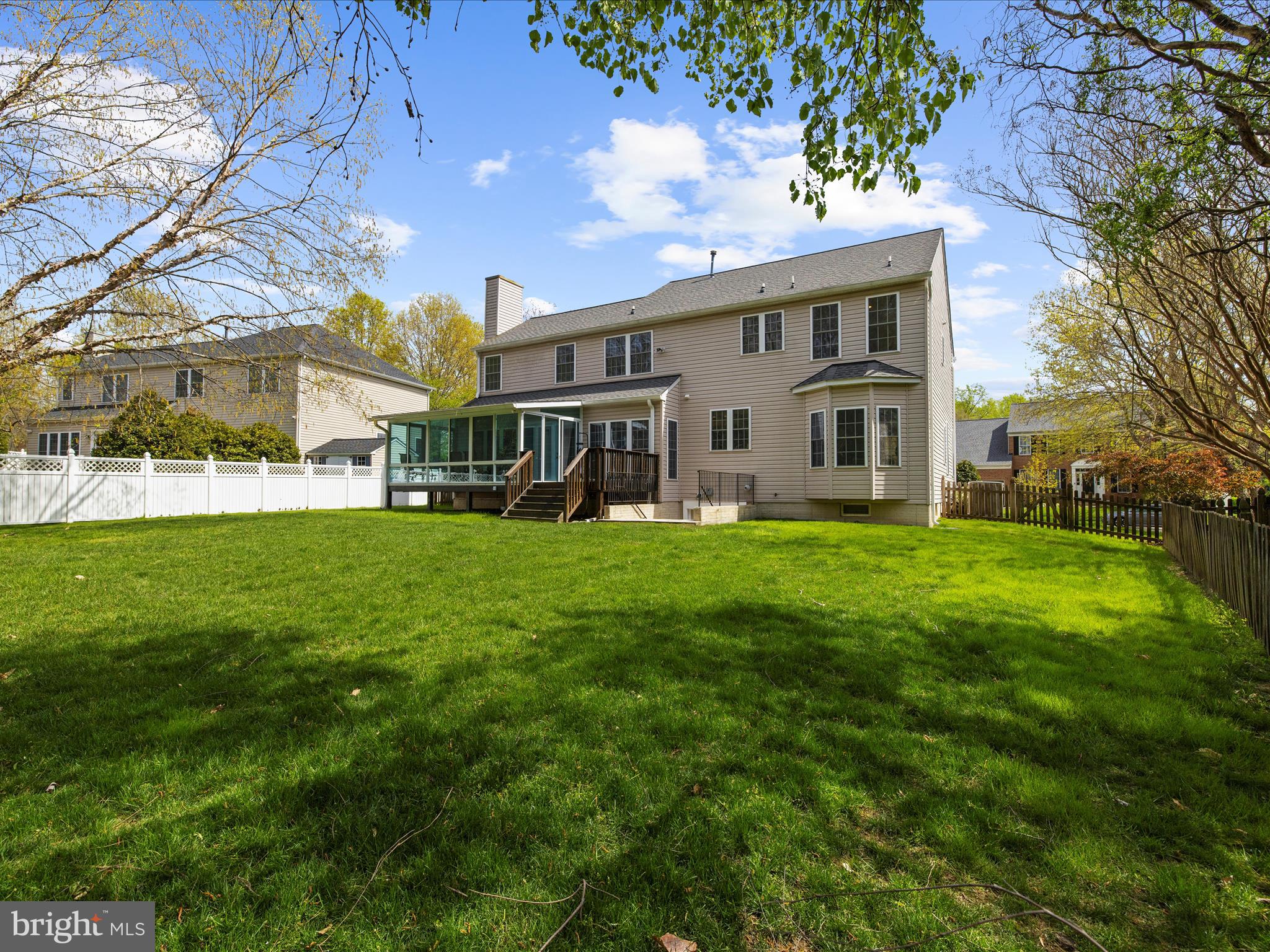 2406 VALLEY BROOK LANE