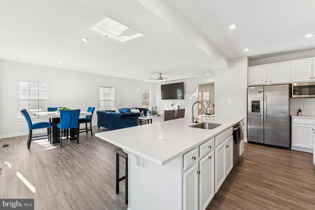 2598 SKEETER COURT
