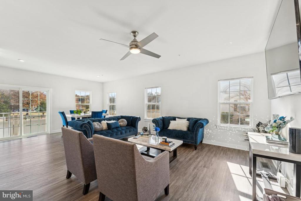 2598 SKEETER COURT