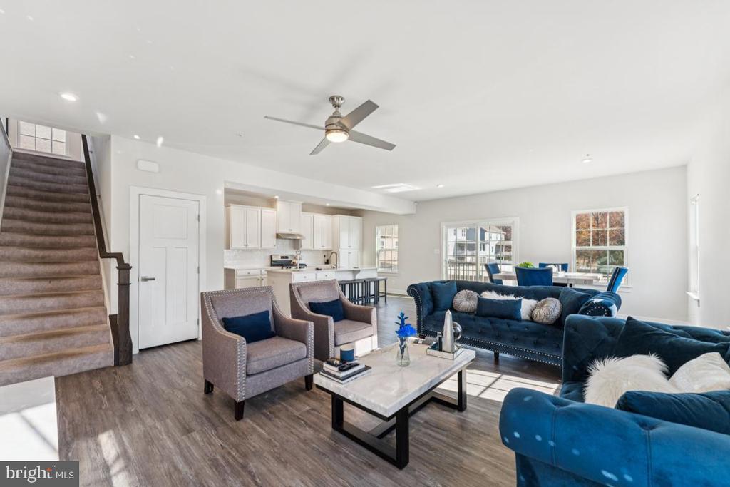 2598 SKEETER COURT