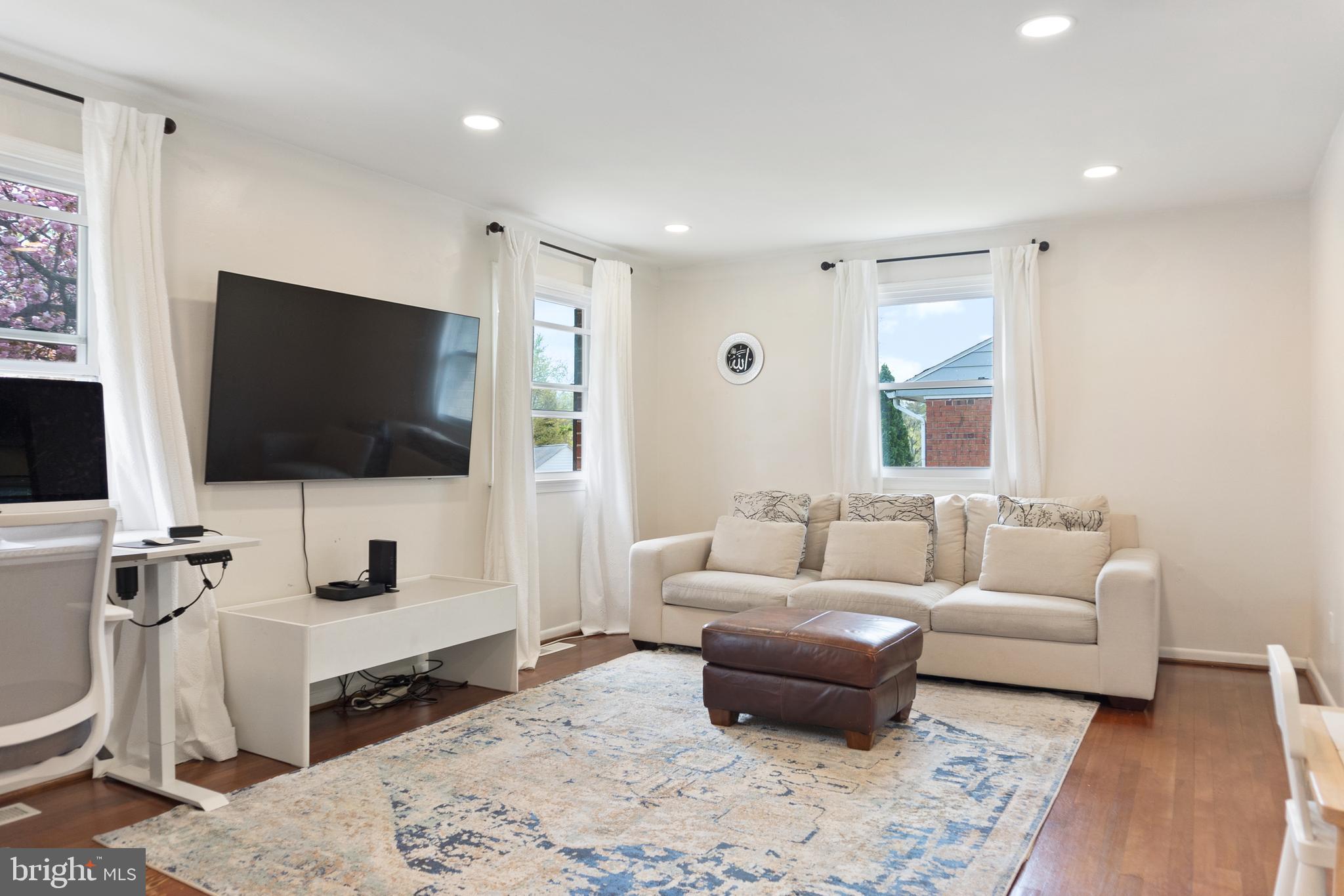 201 HERRINGTON DRIVE