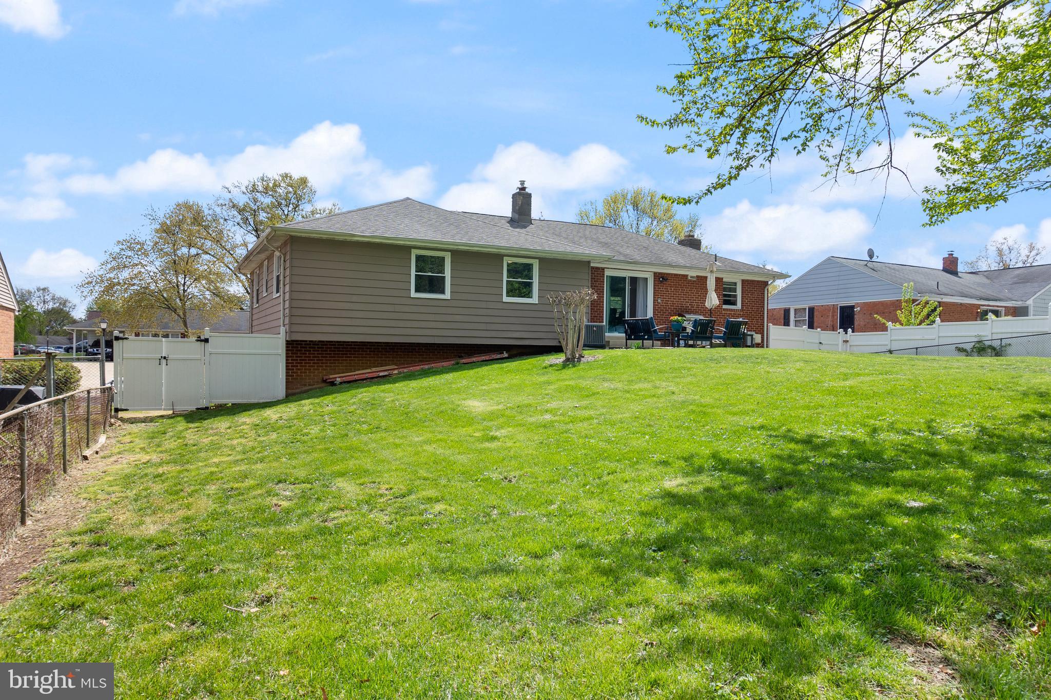 201 HERRINGTON DRIVE