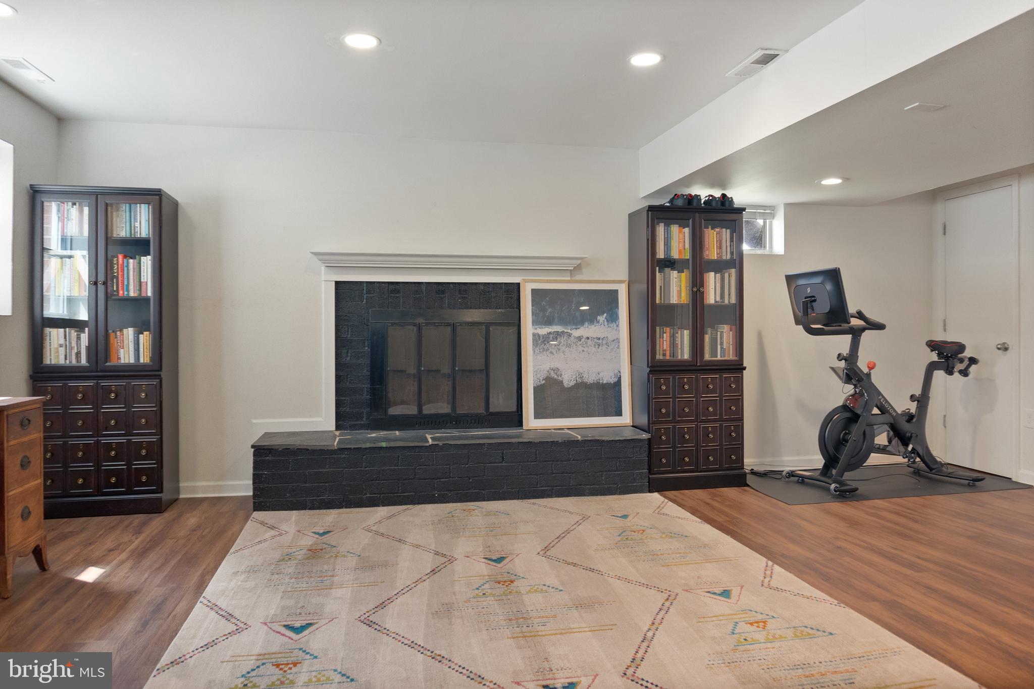 201 HERRINGTON DRIVE