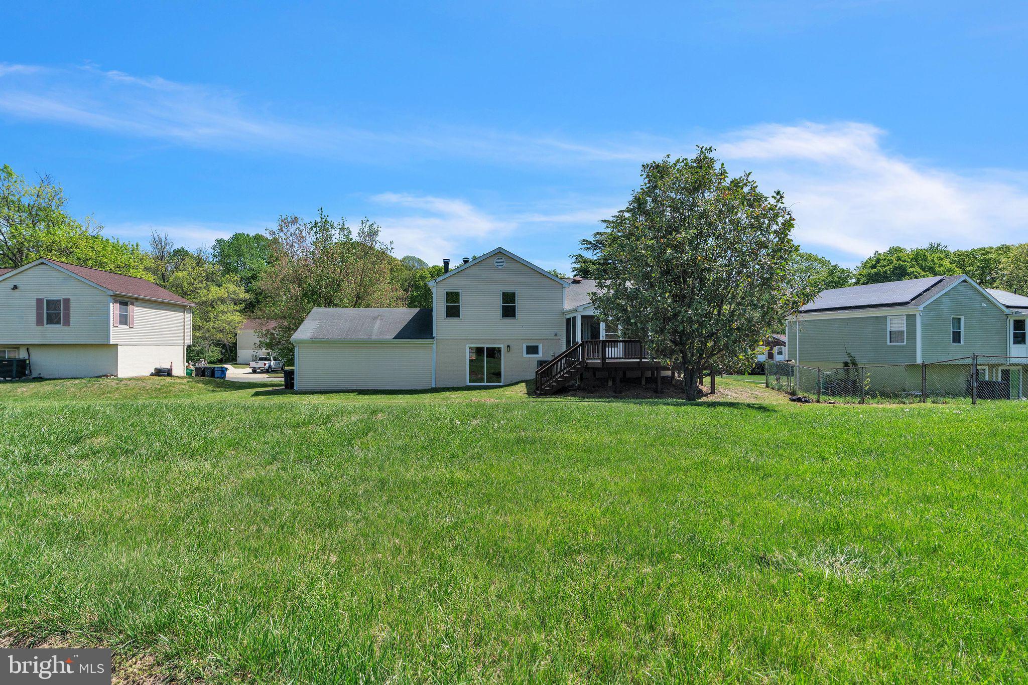 6203 BARROWFIELD COURT