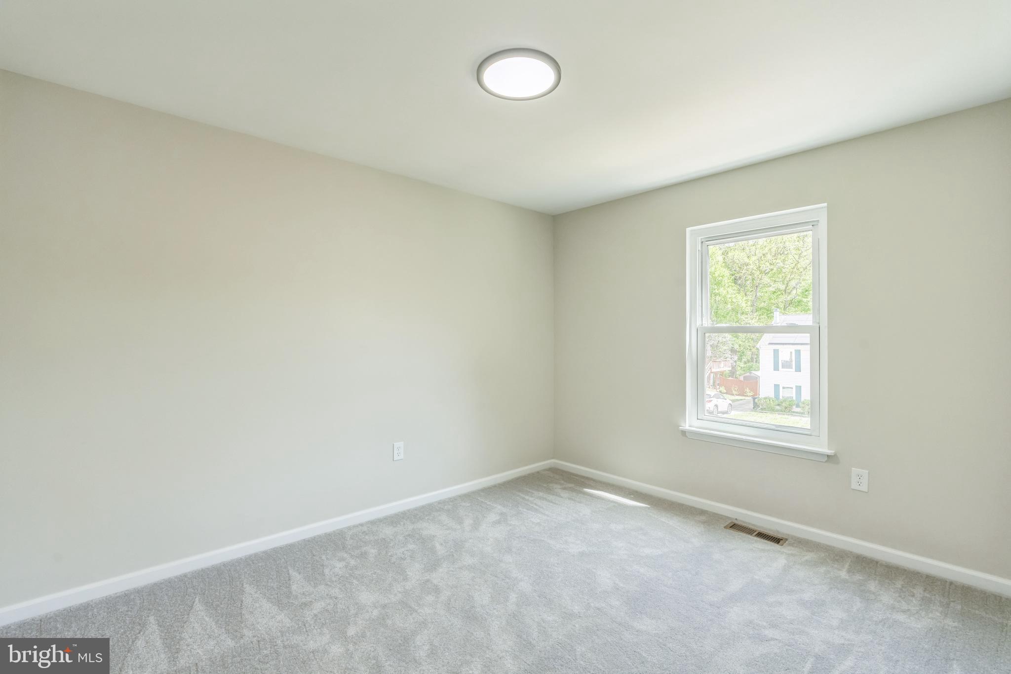 6203 BARROWFIELD COURT