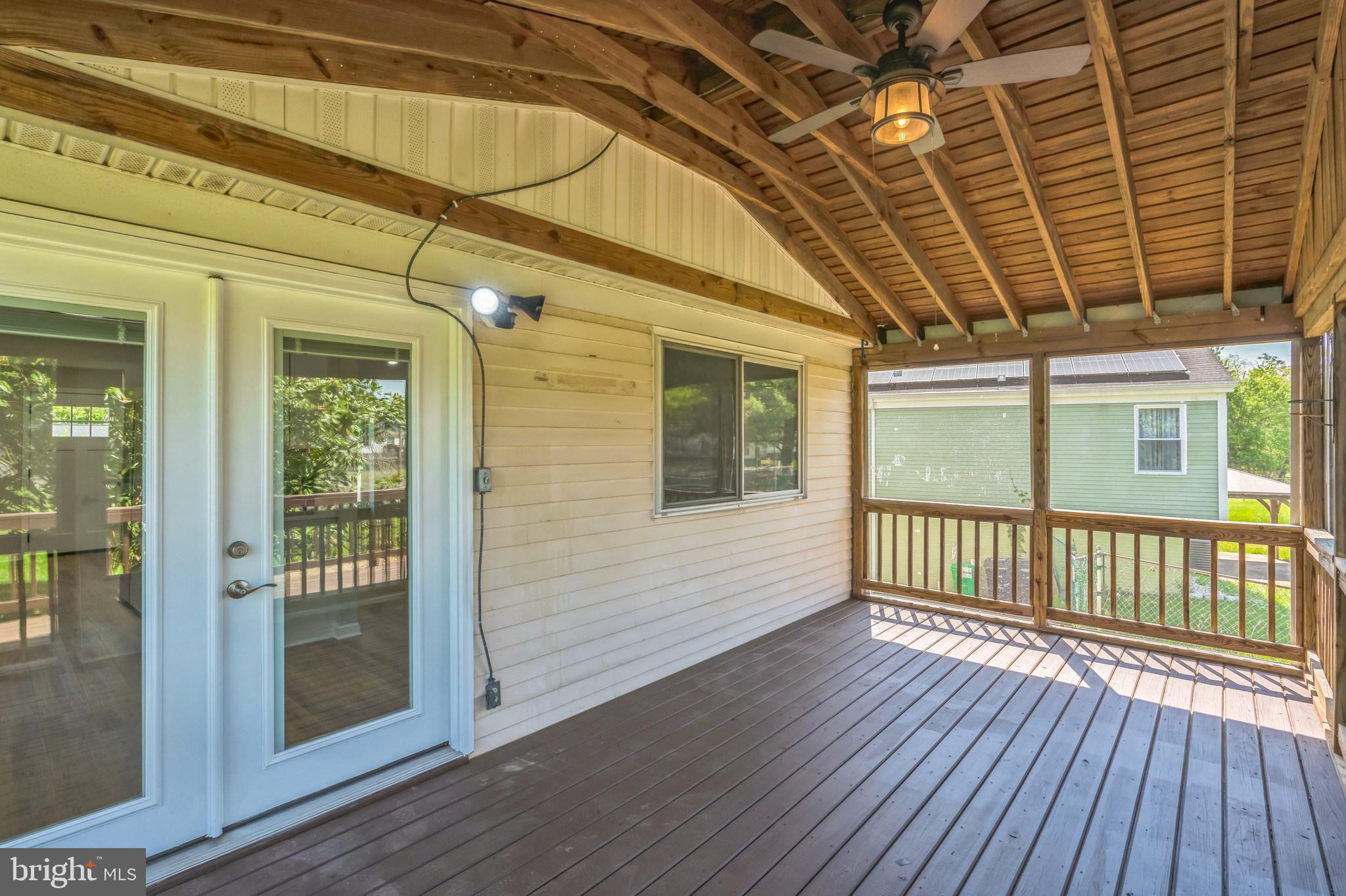 6203 BARROWFIELD COURT