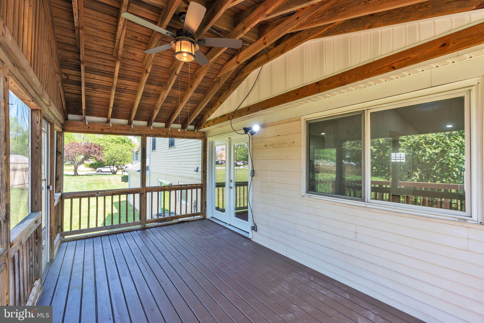 6203 BARROWFIELD COURT