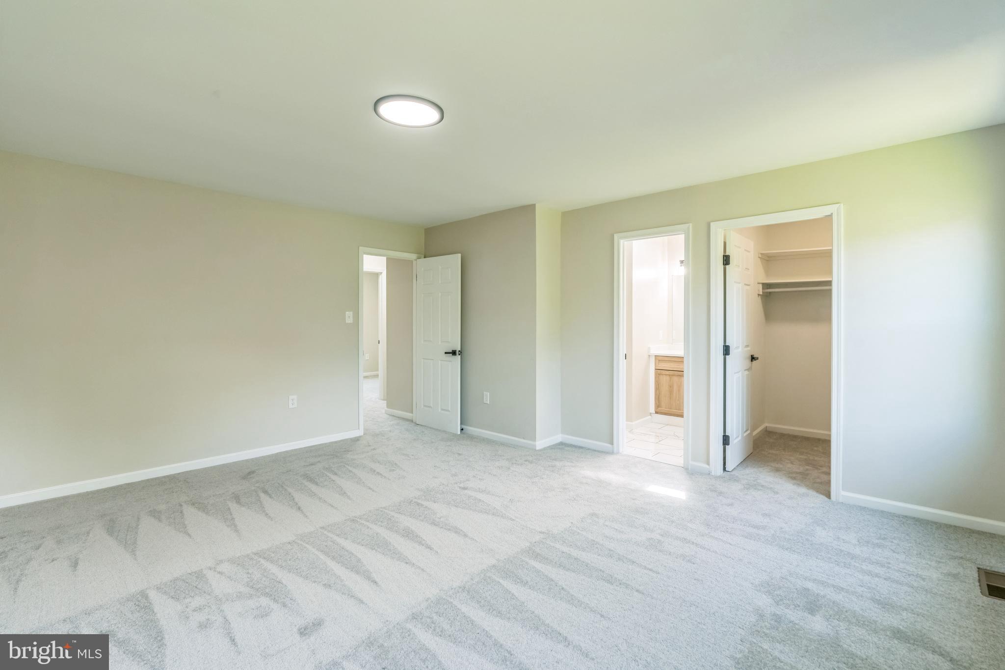 6203 BARROWFIELD COURT
