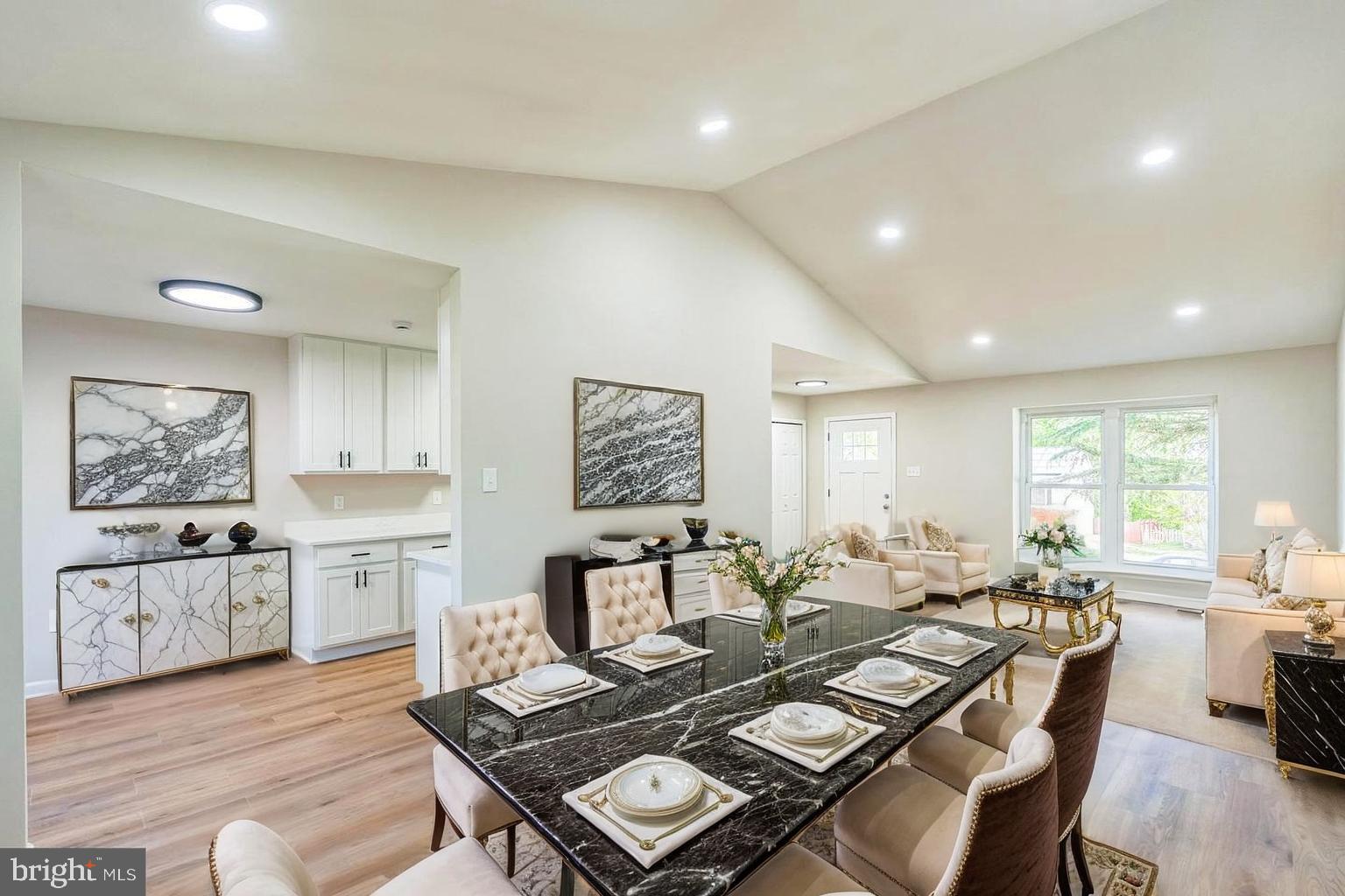 6203 BARROWFIELD COURT