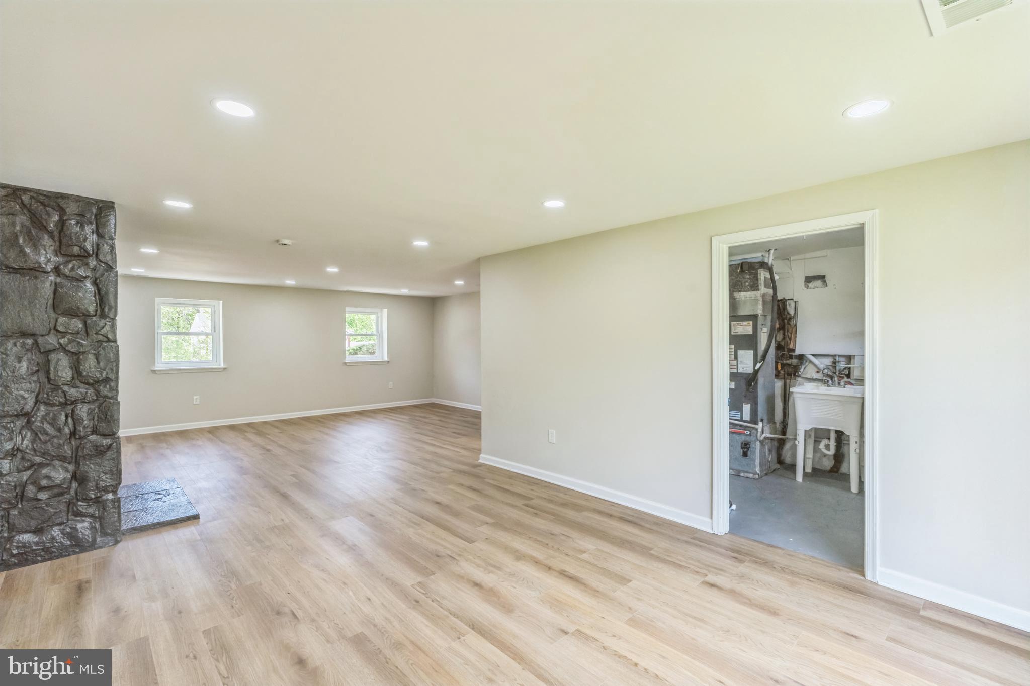 6203 BARROWFIELD COURT
