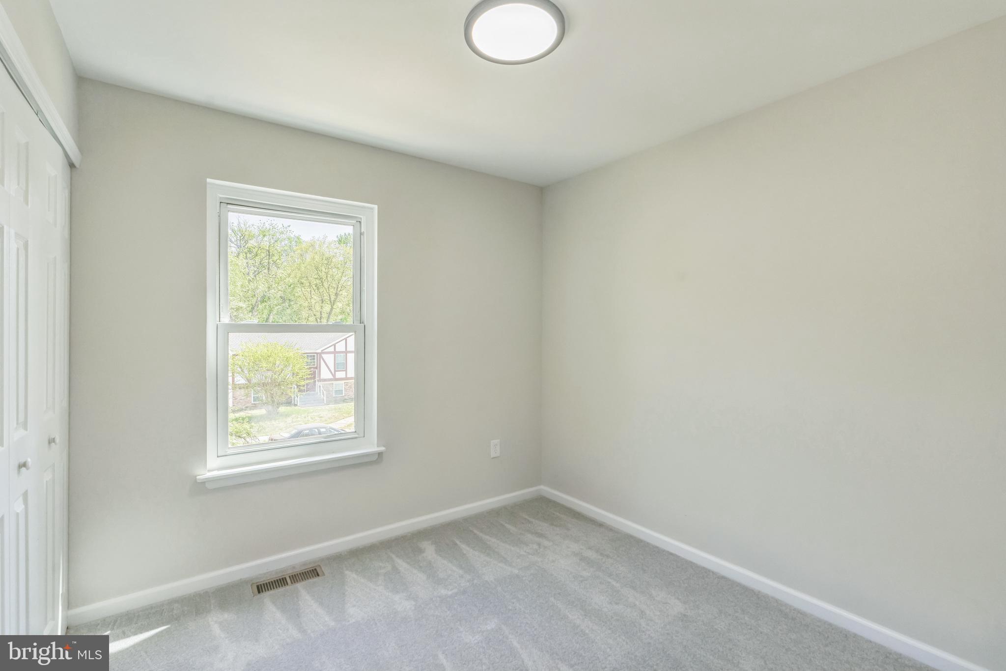6203 BARROWFIELD COURT