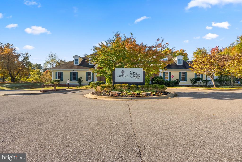 327 PANORA WAY