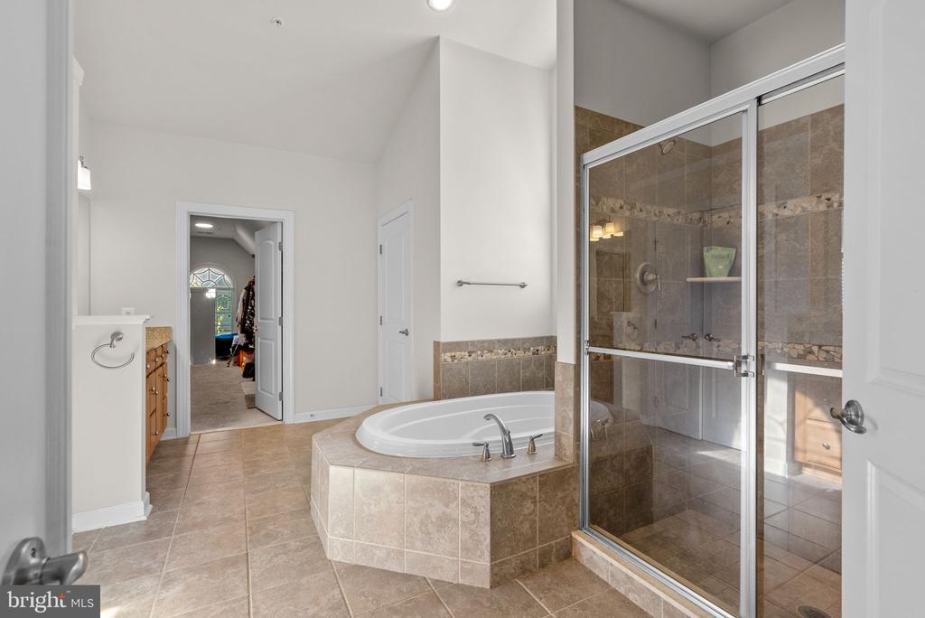 327 PANORA WAY