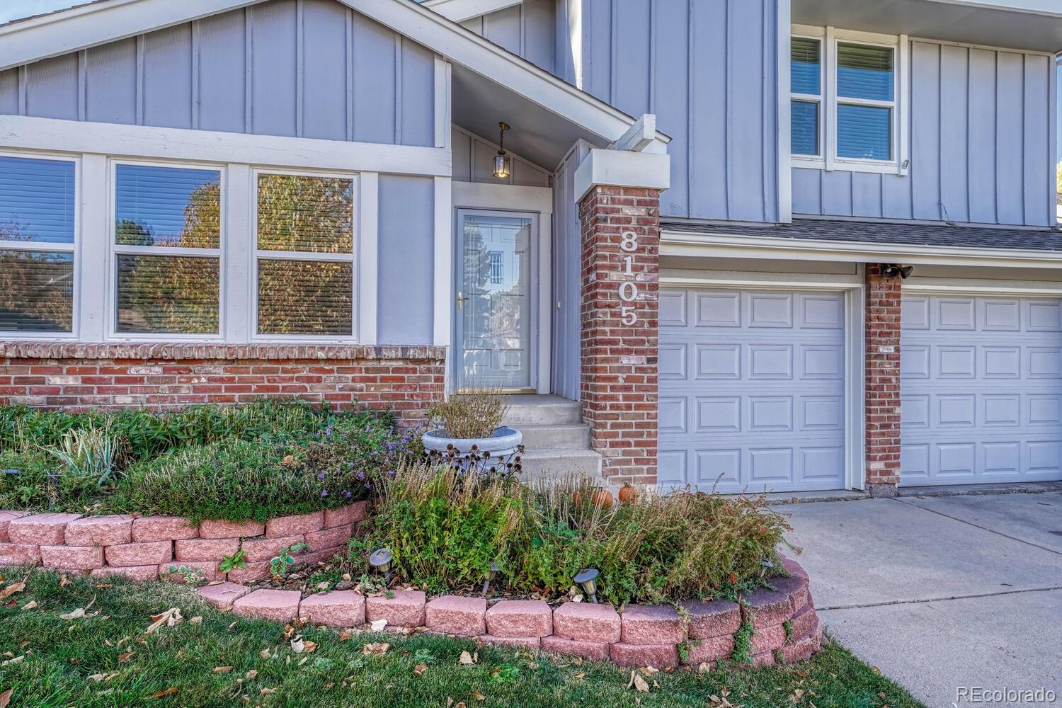 8105 S Syracuse Street