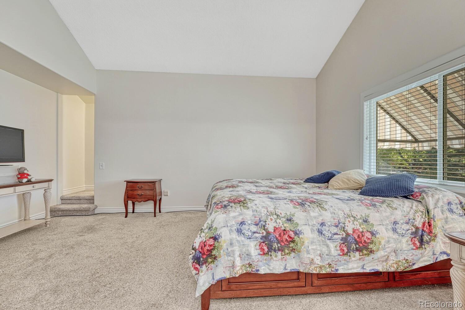 8105 S Syracuse Street