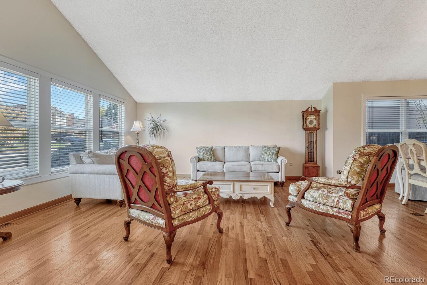 8105 S Syracuse Street