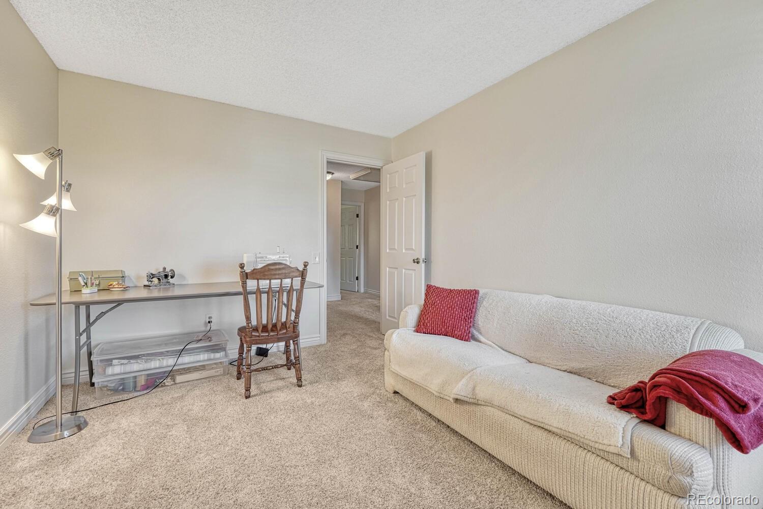 8105 S Syracuse Street