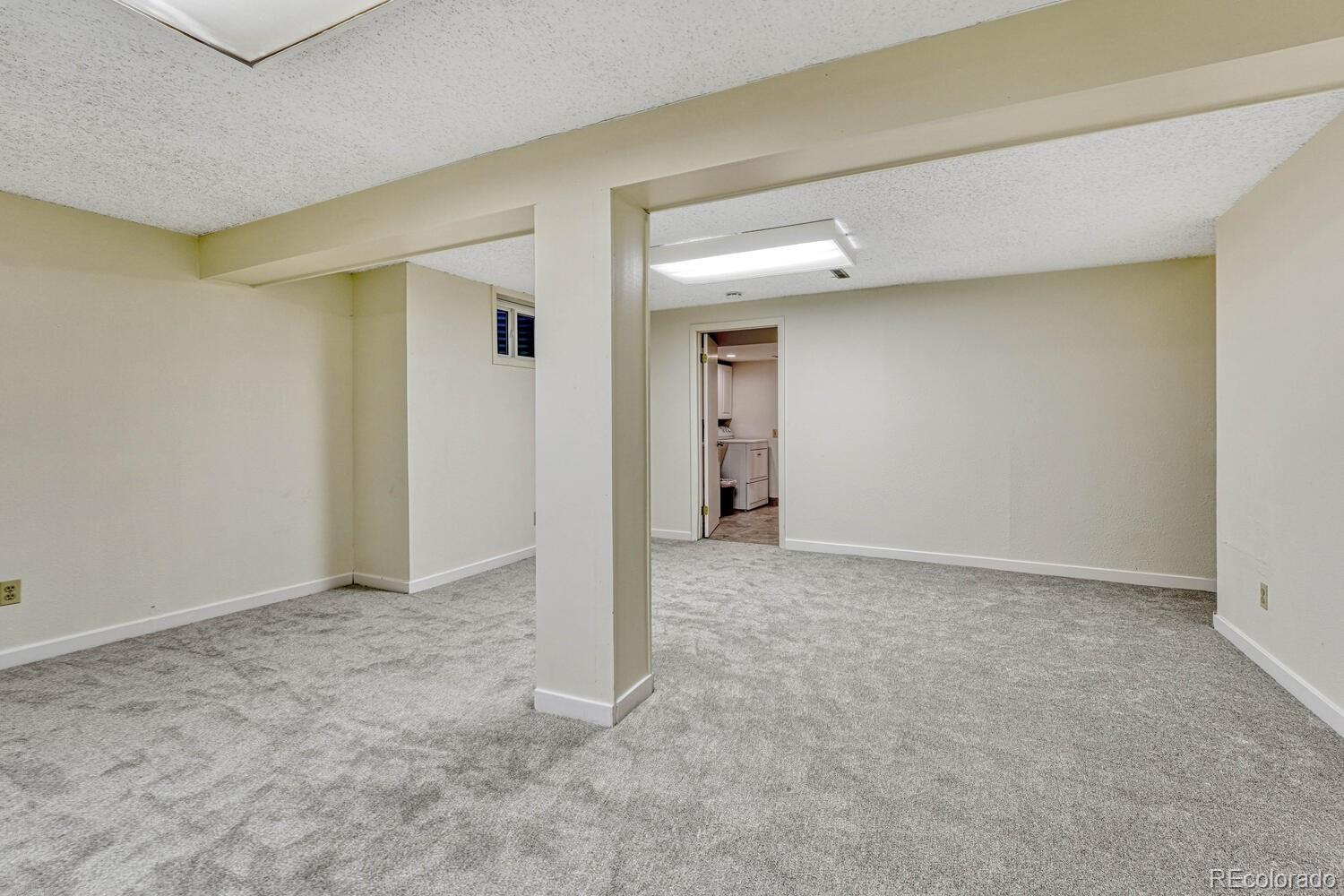 8105 S Syracuse Street