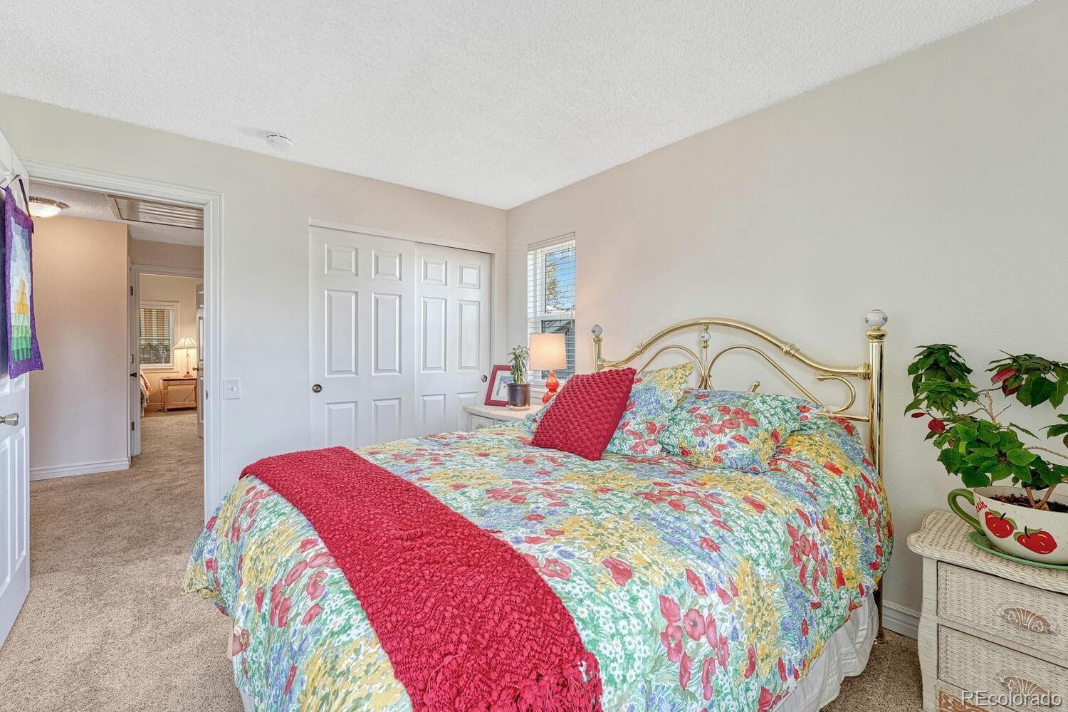 8105 S Syracuse Street