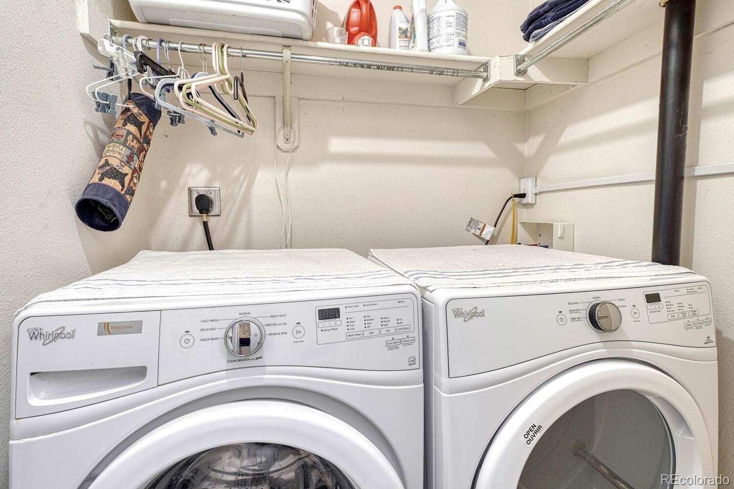 8105 S Syracuse Street