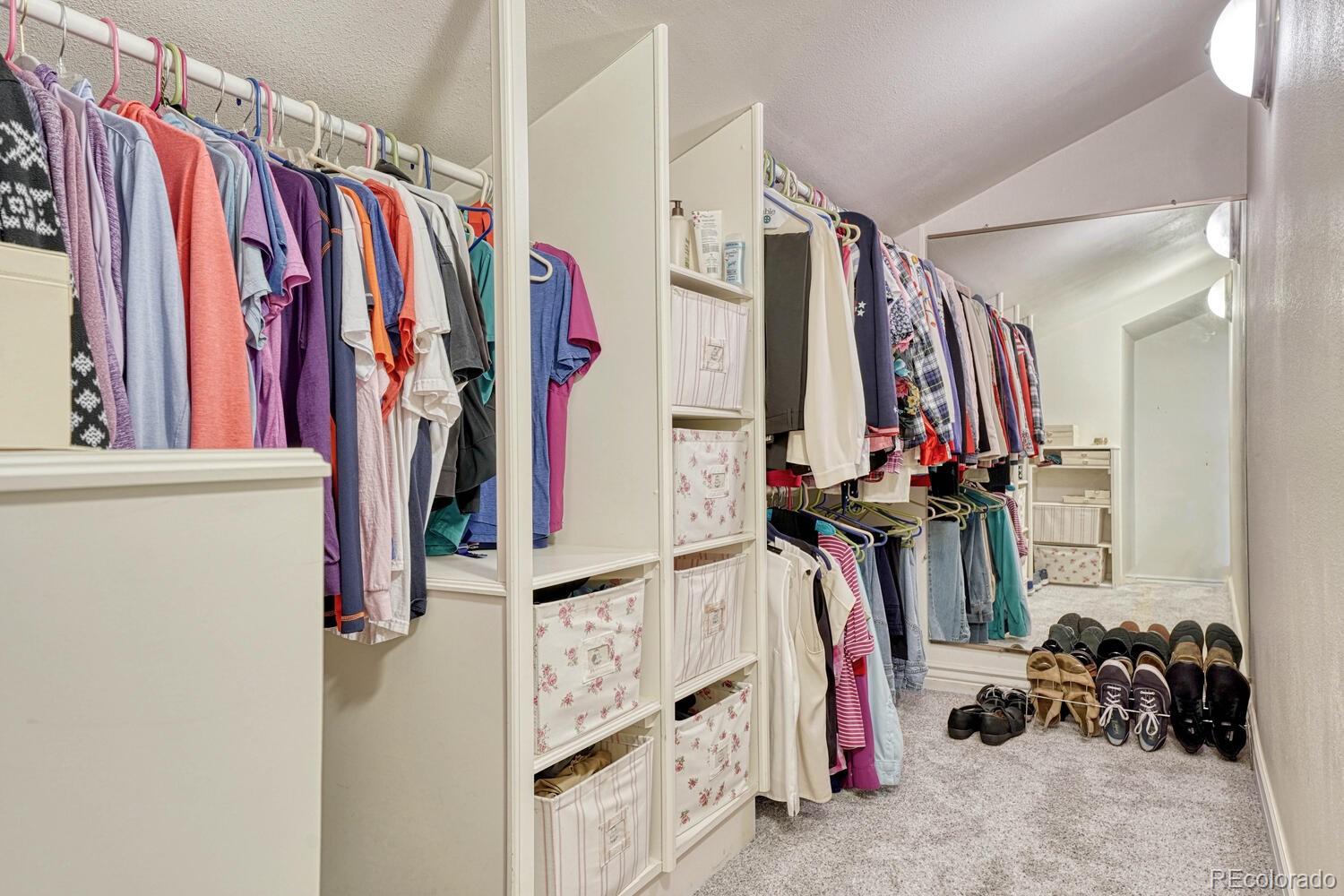 8105 S Syracuse Street