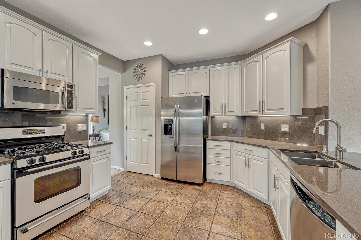 5625 S Buchanan Street