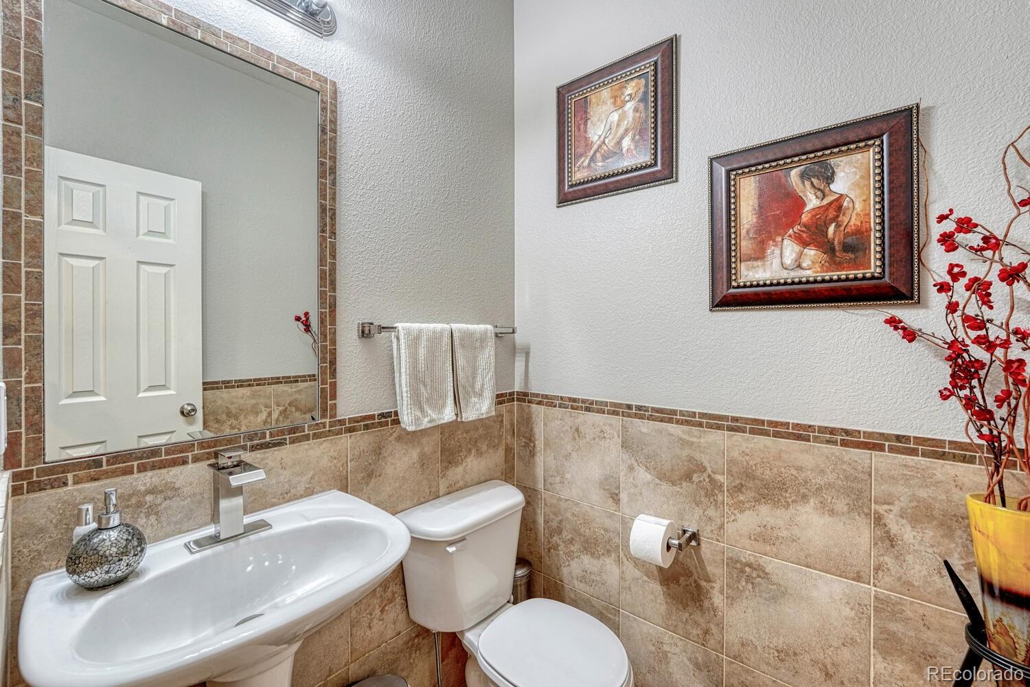 5625 S Buchanan Street