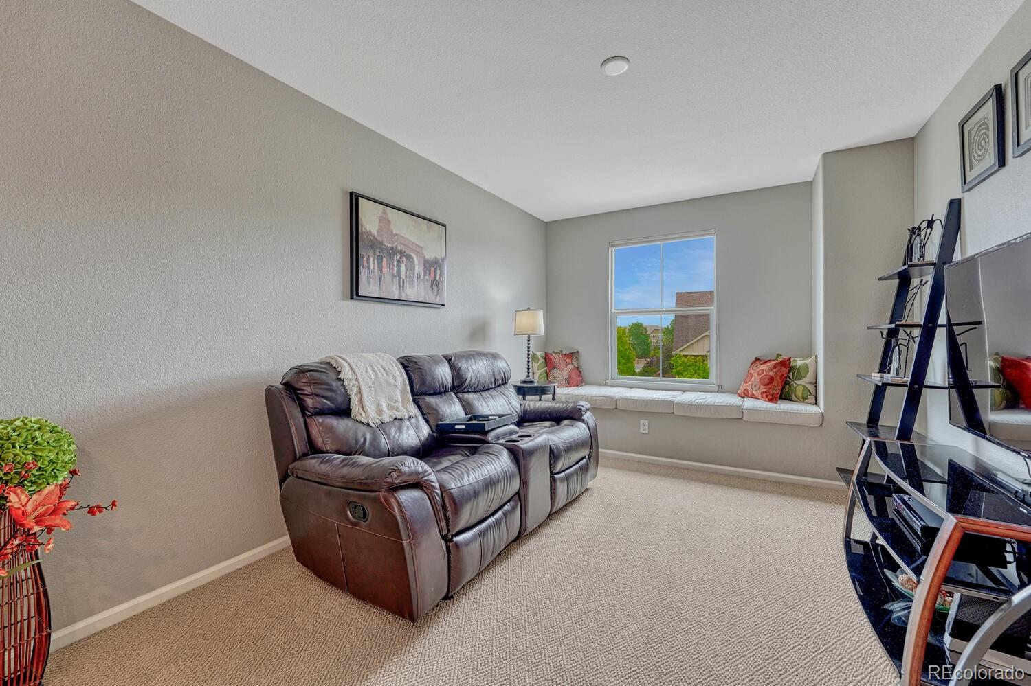 5625 S Buchanan Street