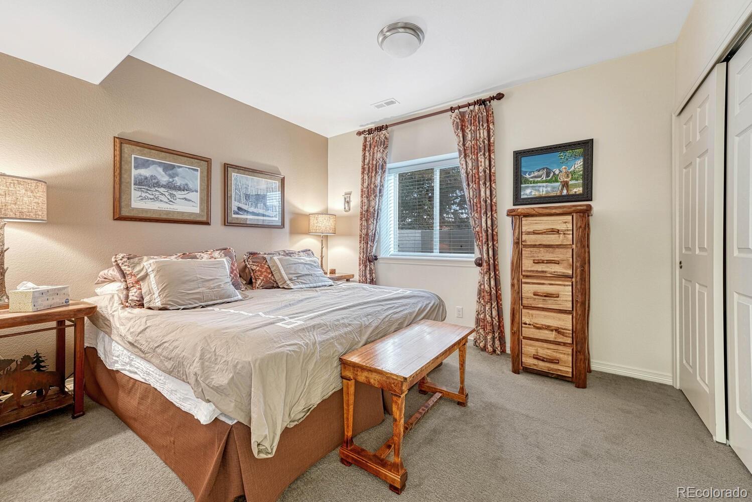 11792 S Saunter Court