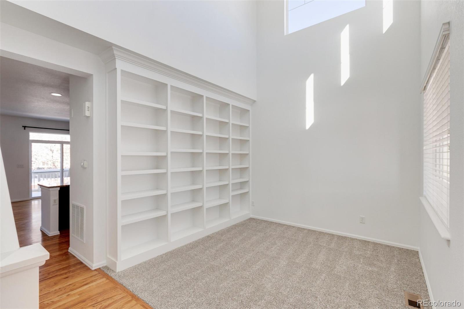 12983 Norway Maple Street