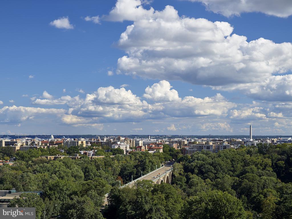 2660 CONNECTICUT AVENUE NW 3C