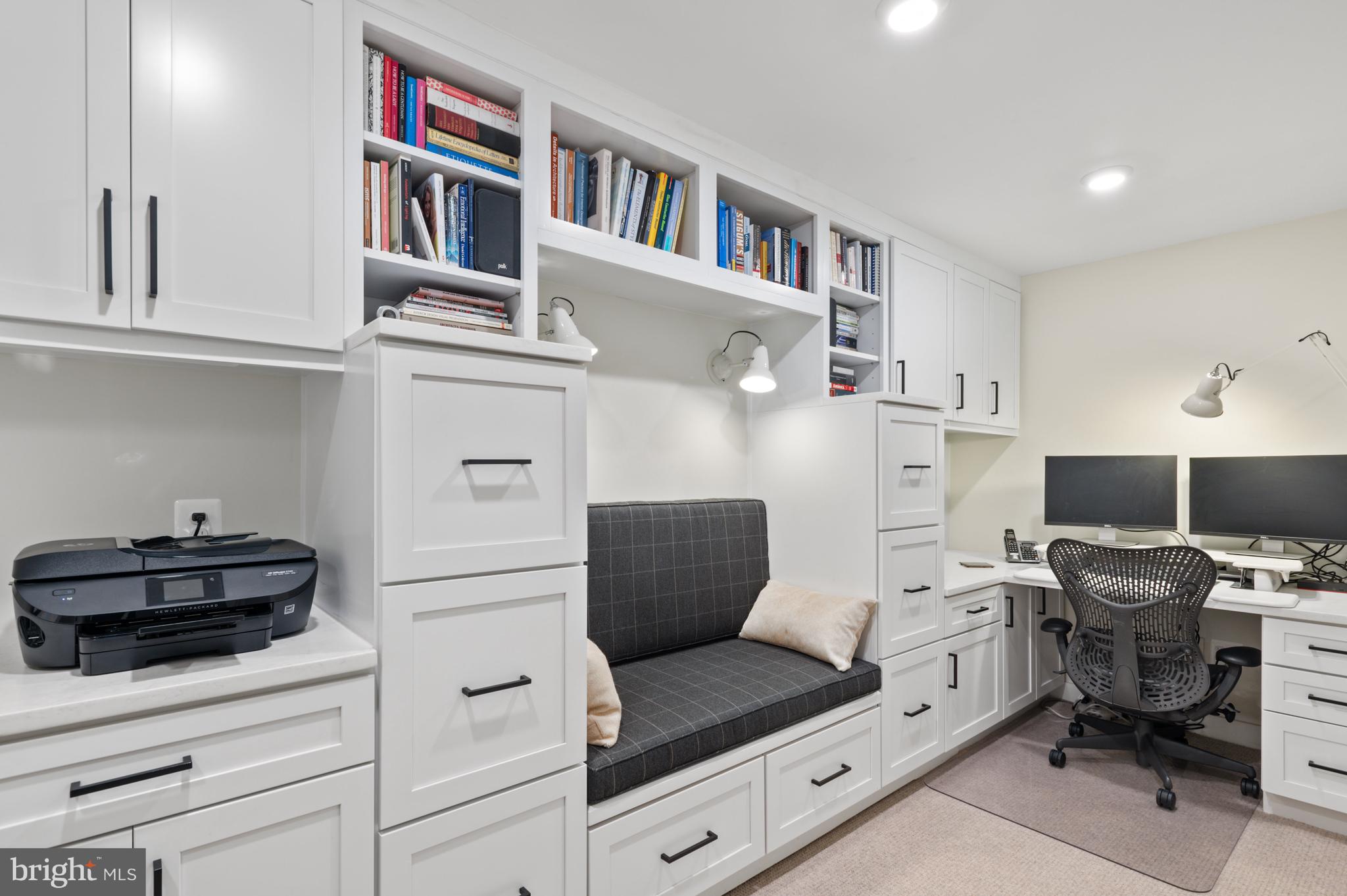 2756 WOODLEY PLACE NW