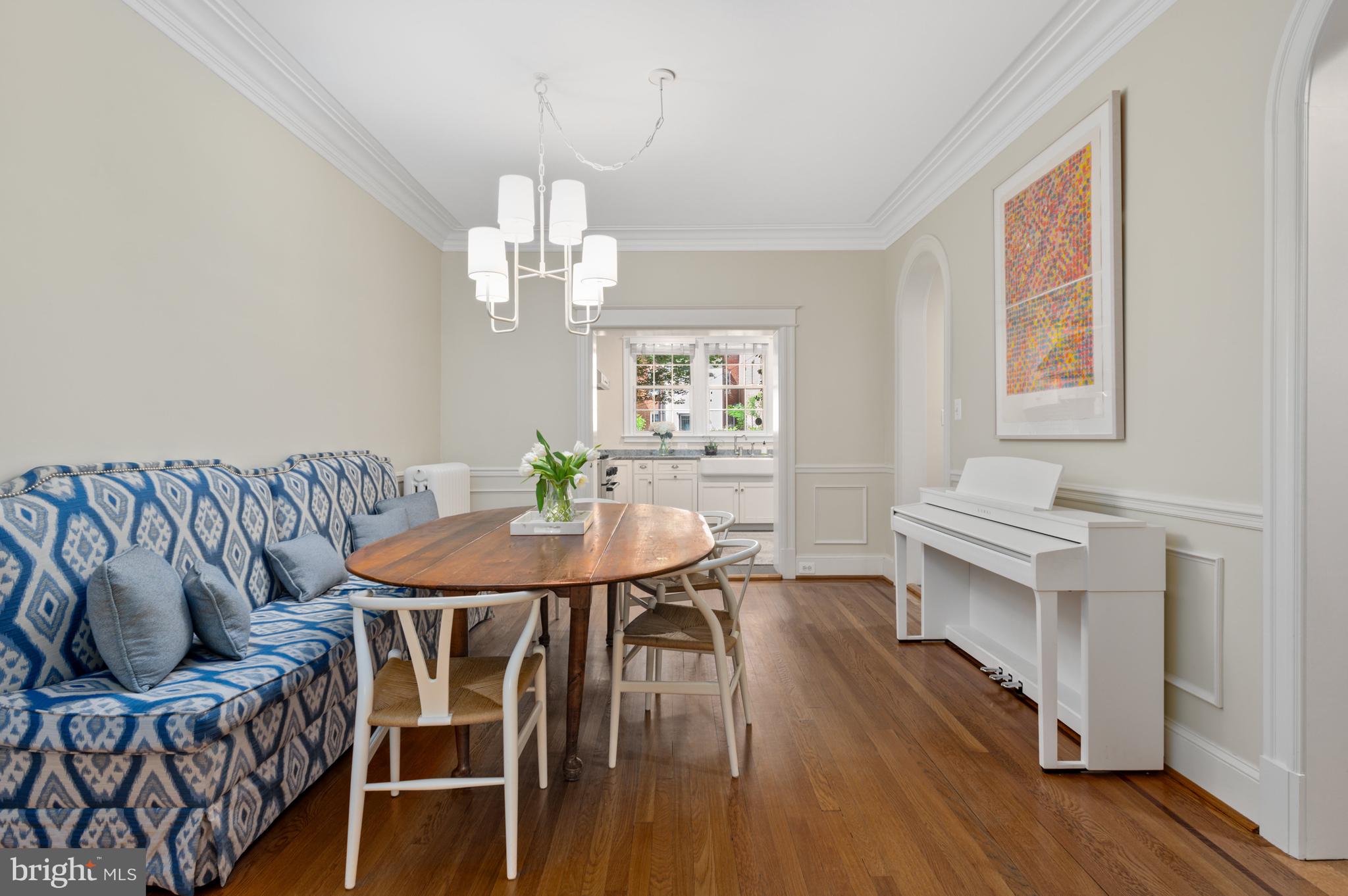 2756 WOODLEY PLACE NW