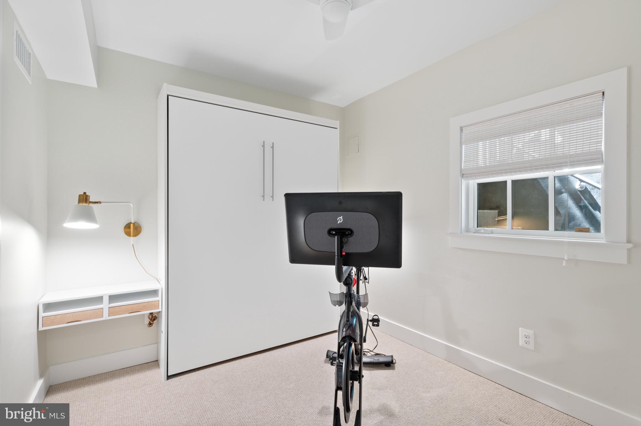 2756 WOODLEY PLACE NW