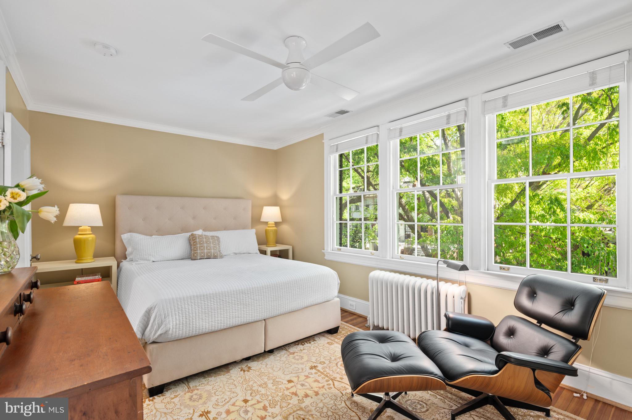 2756 WOODLEY PLACE NW