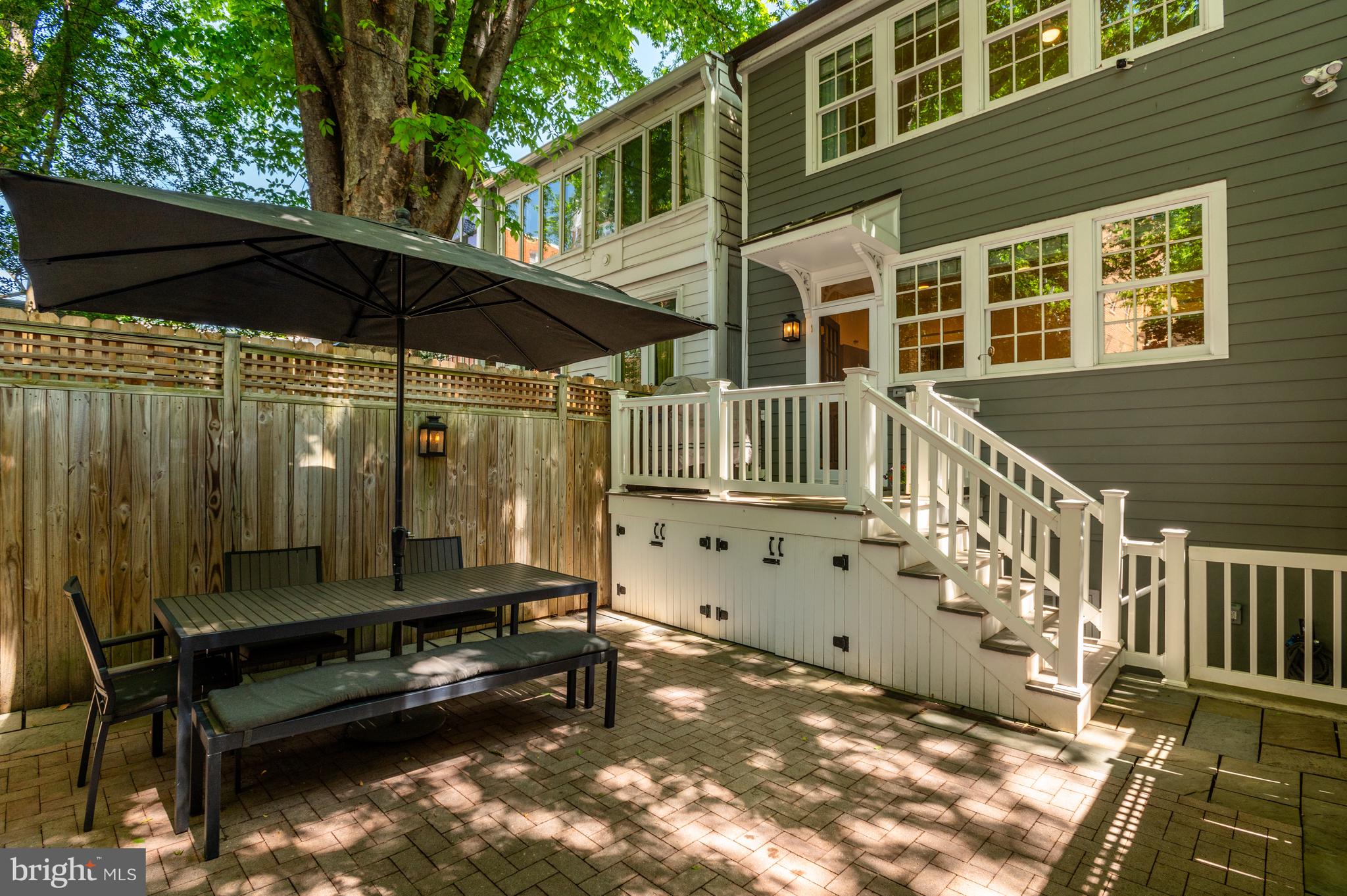 2756 WOODLEY PLACE NW