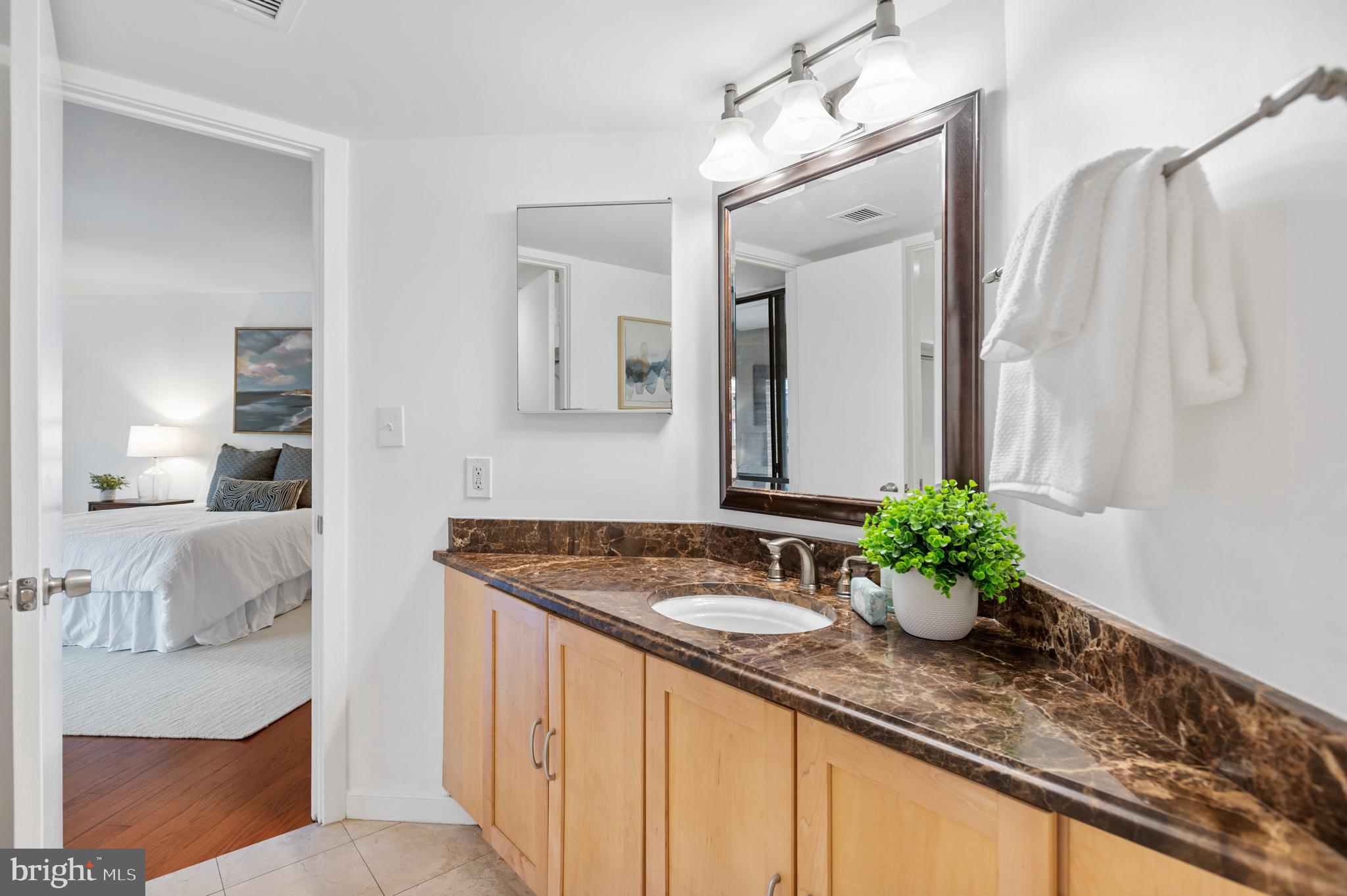 1099 22ND STREET NW 409